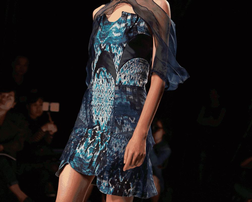 甯︿綘鐪嬩笂娴锋椂瑁呭懆,甯︿綘鐪嬫椂瑁呭懆