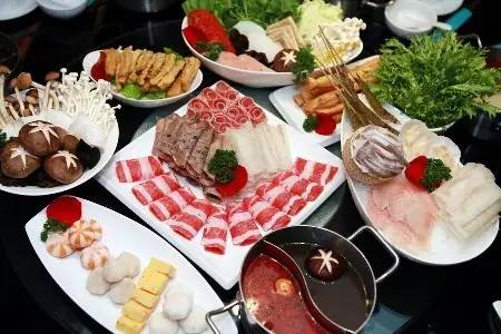 新白鹿、绿茶3折,炉鱼、乐伯部队锅半价,哈根达斯买一送一西湖边上的老牌商场,要用6天承包你的胃!