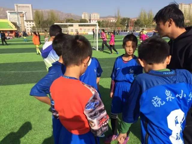 精彩的青少年足球比赛视频,厉害了参赛队伍高分拿下一等奖
