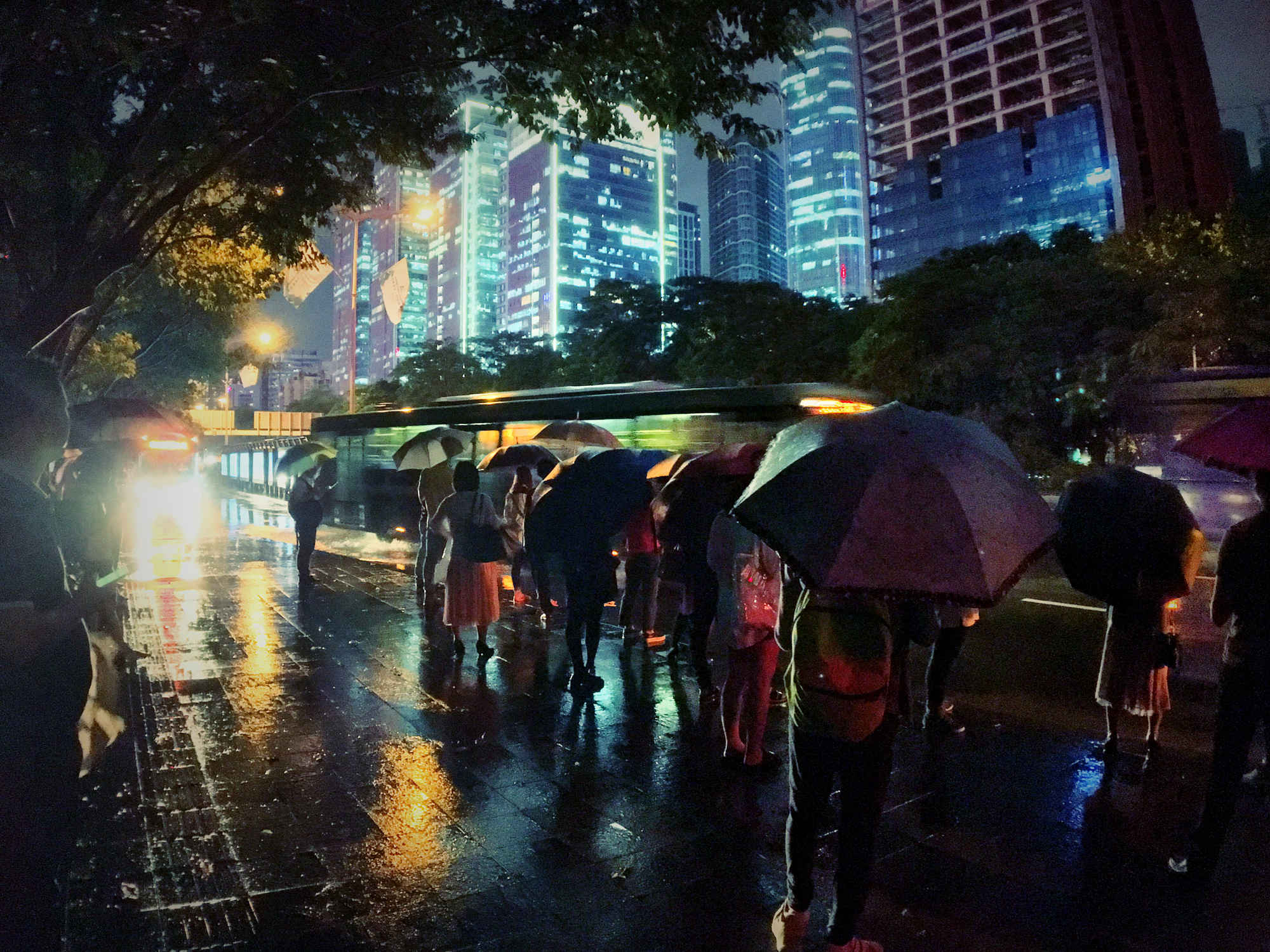 多一个视角看世界,多维度视角看世界