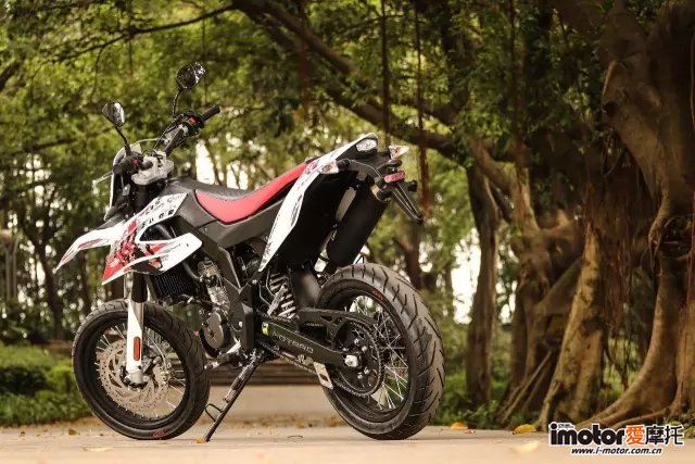 阿普利亚apriliagpr150测评,脱颖而出的车