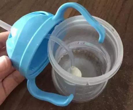 来看看9款学饮水杯哪个更合适你家宝宝？