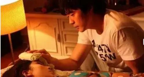 鎬庢牱鍖哄垎ysl鏄熻景鍙ｇ孩,ysl閾舵渤鏄熻景鍙ｇ孩