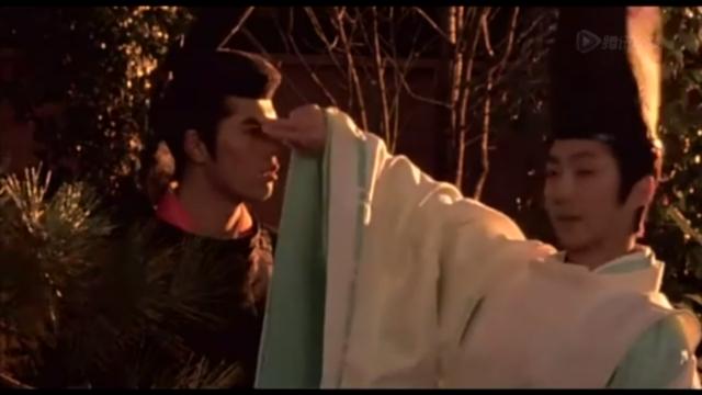 想要快速脱非入欧?快来看这两部神剧。