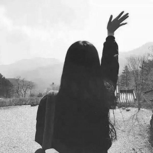 最好的道别就是不去打扰,曲终人散终究会习惯