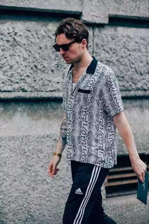 男装痞帅街拍西装杀,街拍成熟男装搭配图