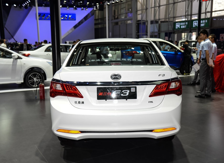 2017年比亚迪f3手动挡优缺点,比亚迪f32012款5万公里能卖多少钱