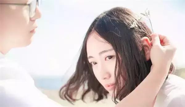 再见吧影楼风!豆瓣女神扛着相机在济州岛自拍清新婚纱照丨梦婚礼