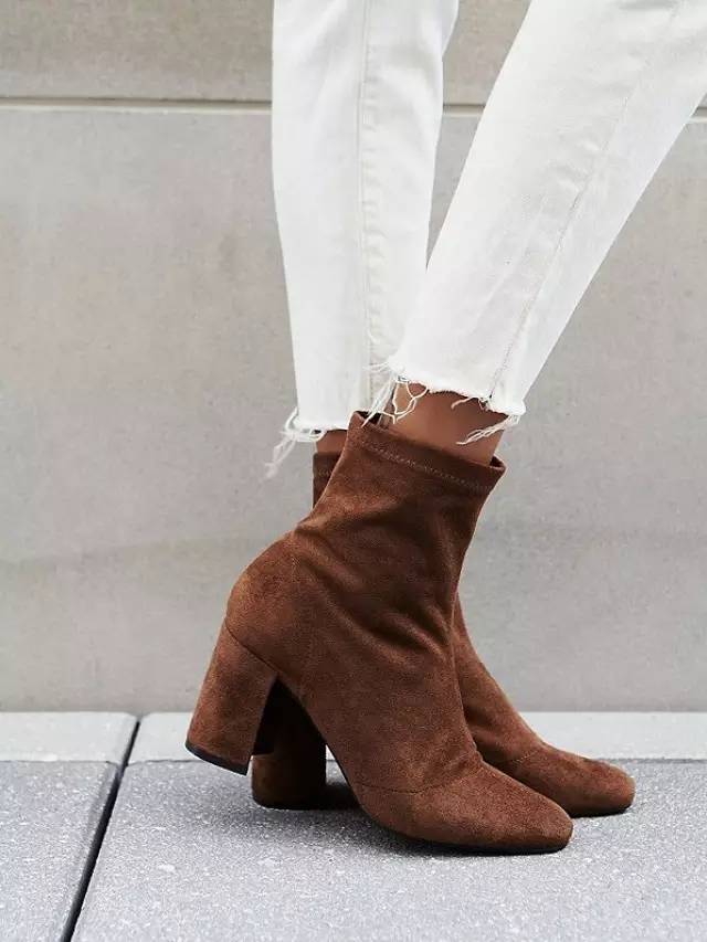 奶奶裤短靴时髦气质又流行,新款时髦2022年短靴子