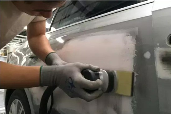 划痕补漆的最好方法,小划痕补漆最简单方法