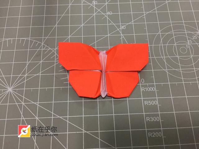 纸蝴蝶折纸教程慢动作简单,折纸蝴蝶的折纸视频