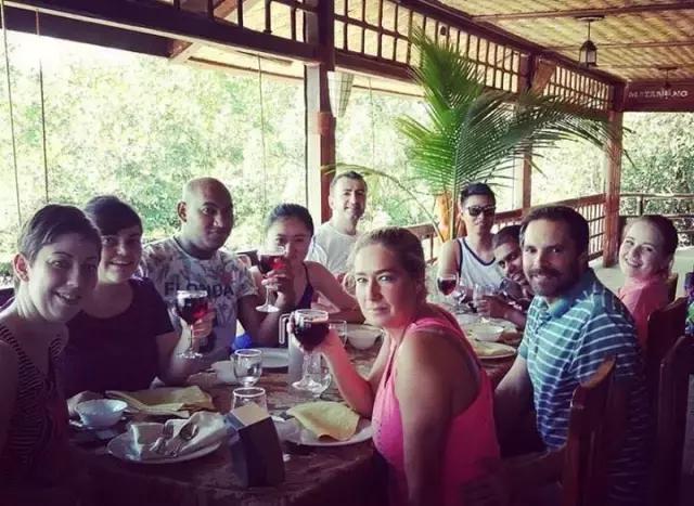 我在国际游轮做公关,Get到的高质量社交法则