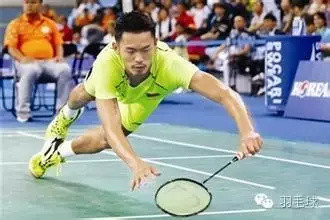 羽毛球姿势怎么自我矫正,羽毛球自我训练