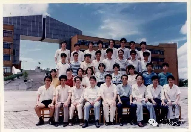 这个地方30年前真的很繁华,宁大回忆