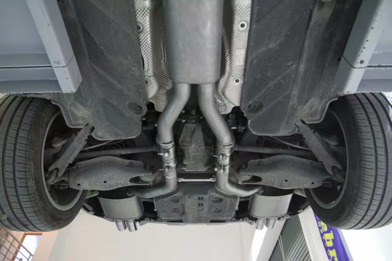 奔驰glk改装多媒体,奔驰glk改装竖条中网