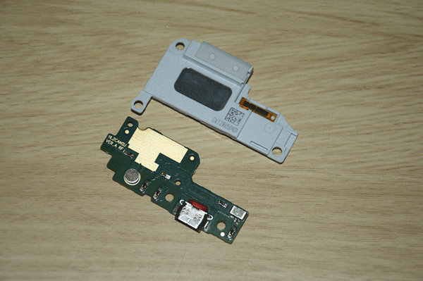 荣耀5a拆机教程,荣耀畅玩5a拆机视频教程