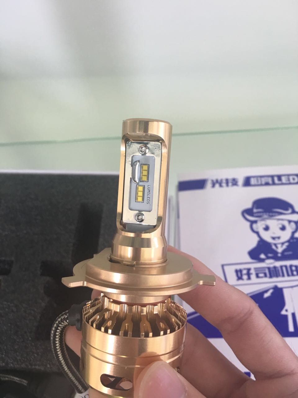 最好的h4远近一体大灯,h4远近光一体为啥近光不亮呢