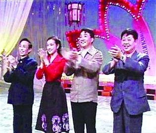 猴年央视春晚主持人,猴年春节联欢晚会主持人