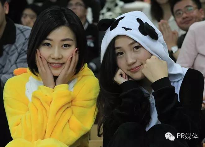 和公关总监“一起睡”的感觉，原来是这样的！