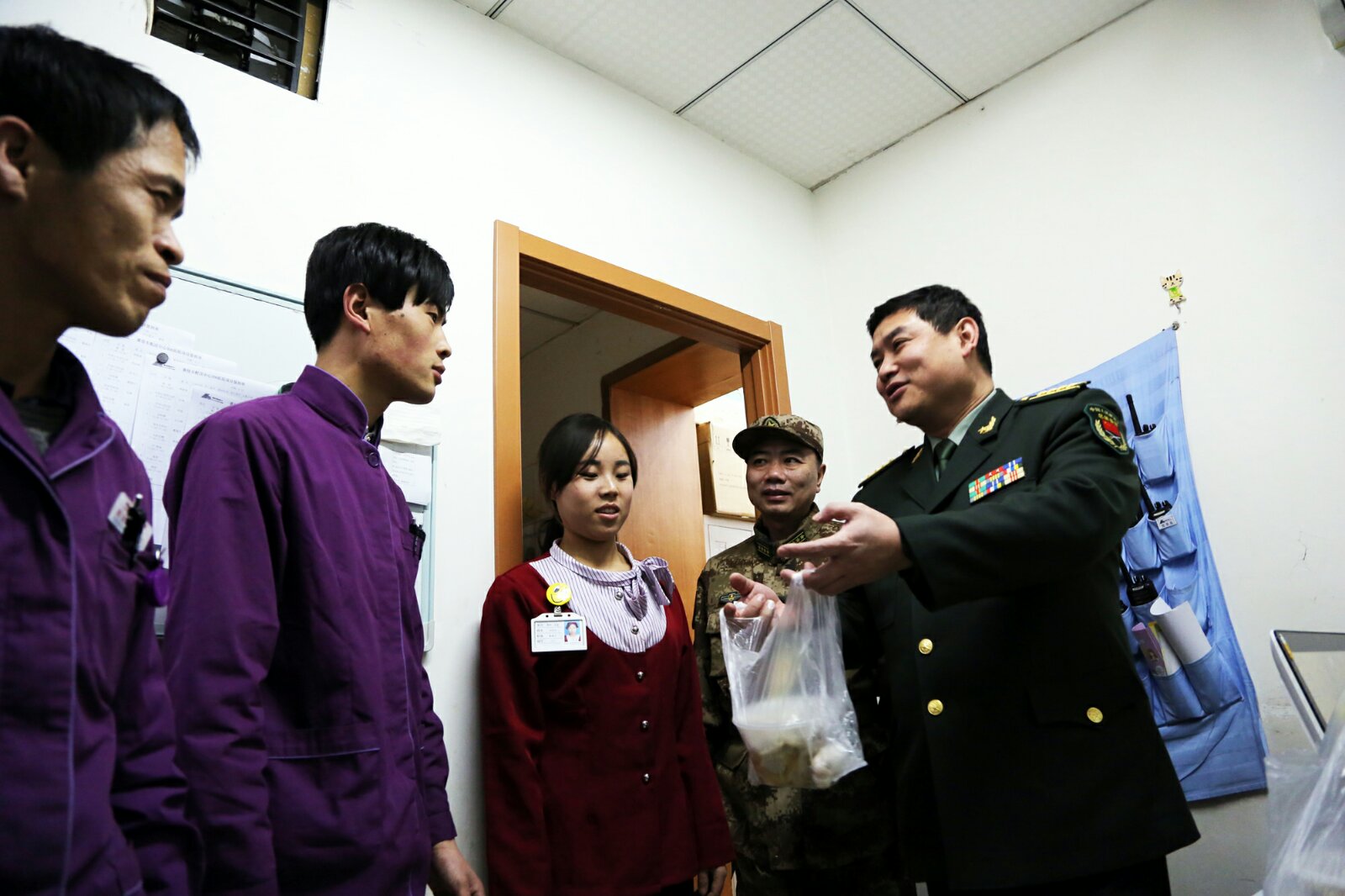 解放军306医院除夕之夜倒计时与正计时