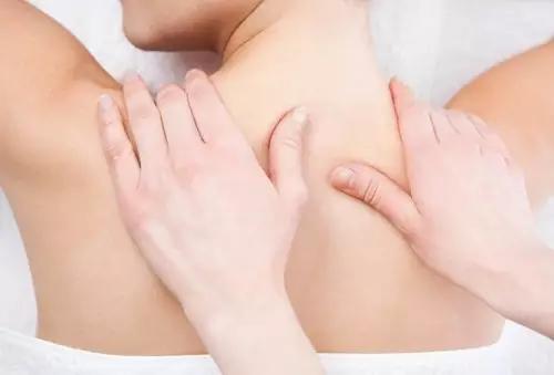 肩周炎中医辨证治疗,中医推拿辨证治肩周炎