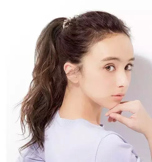 直发棒卷发教程短发女生,卷发教程女生气质不用直发棒