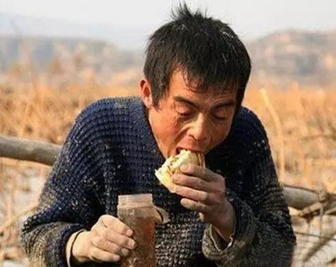 迪粉求助~老板欠薪，员工春节有家难回！大家赶紧转给欠薪老板