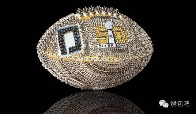 唯物｜情人节倒计时，去看50个潮牌出的超级碗纪念球，独一无二