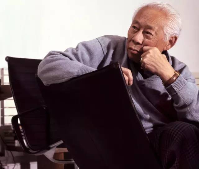 壹闻：地标里藏裸模彩绘艺术家创人体新玩法