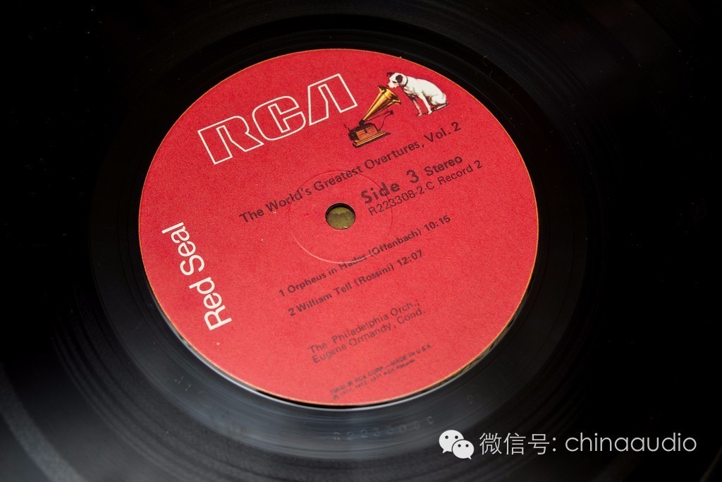 最原始黑胶唱片制作过程,原来黑胶唱片是这么做出来的