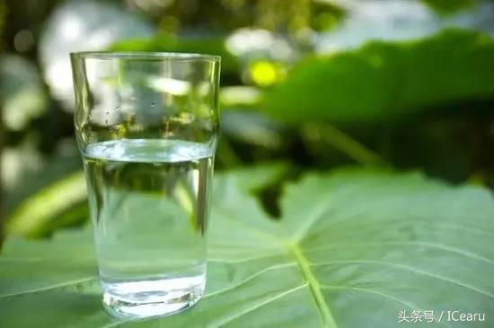 改善干燥滋润肌肤锁水保湿,夏季皮肤如何保湿锁水护肤