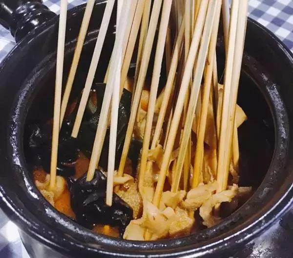 哈尔滨这十家苍蝇馆子,哈尔滨出名的俄罗斯湖滨餐厅