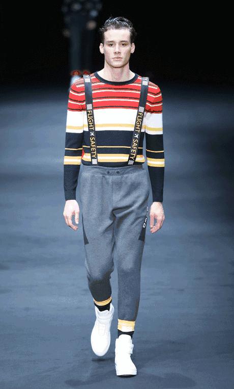 杨幂同款回力2022橙色板鞋,回力鞋子45元