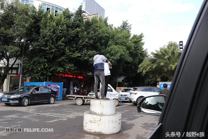 无畏前行与奥迪q7赴一场异域之约,奥迪q7开拓人生无畏前行