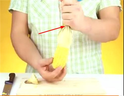 剥大蒜最简单的方法是什么,巧剥蒜皮图解