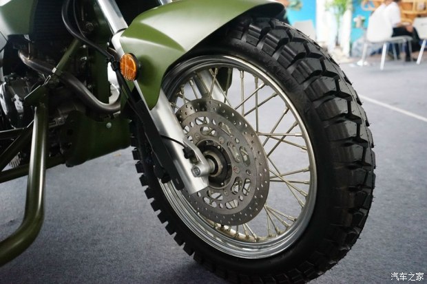 宋楠：评解放军嘉陵600*用军**摩托及技战术