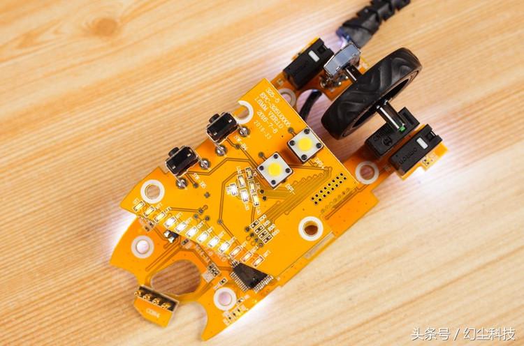 国产入门级游戏鼠标评测,贱驴rs23.0吃鸡