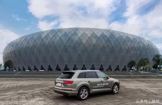 新款q72.0t动力够不够,新款q7四缸车