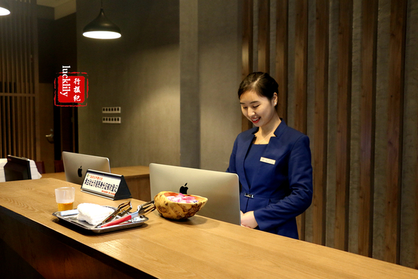 美豪丽致润发露,美豪丽致秋澄街店