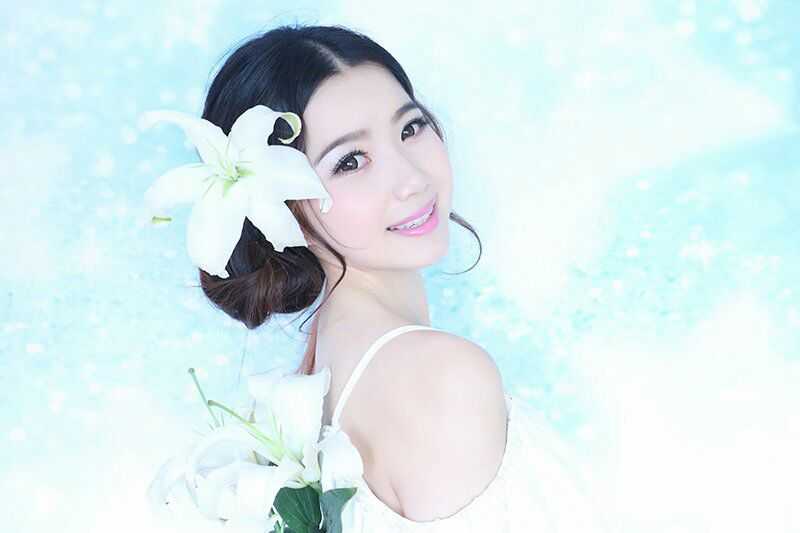 自然妆容帮你打造无瑕新娘,适合方圆脸的新娘妆容教程