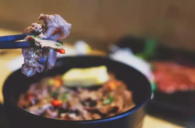 潮牌大叔开在厦门的平价日料店！吃一碗来自墨尔本の销魂牛舌饭~