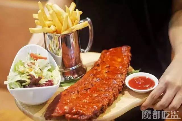 十一打折餐厅,十一月餐厅