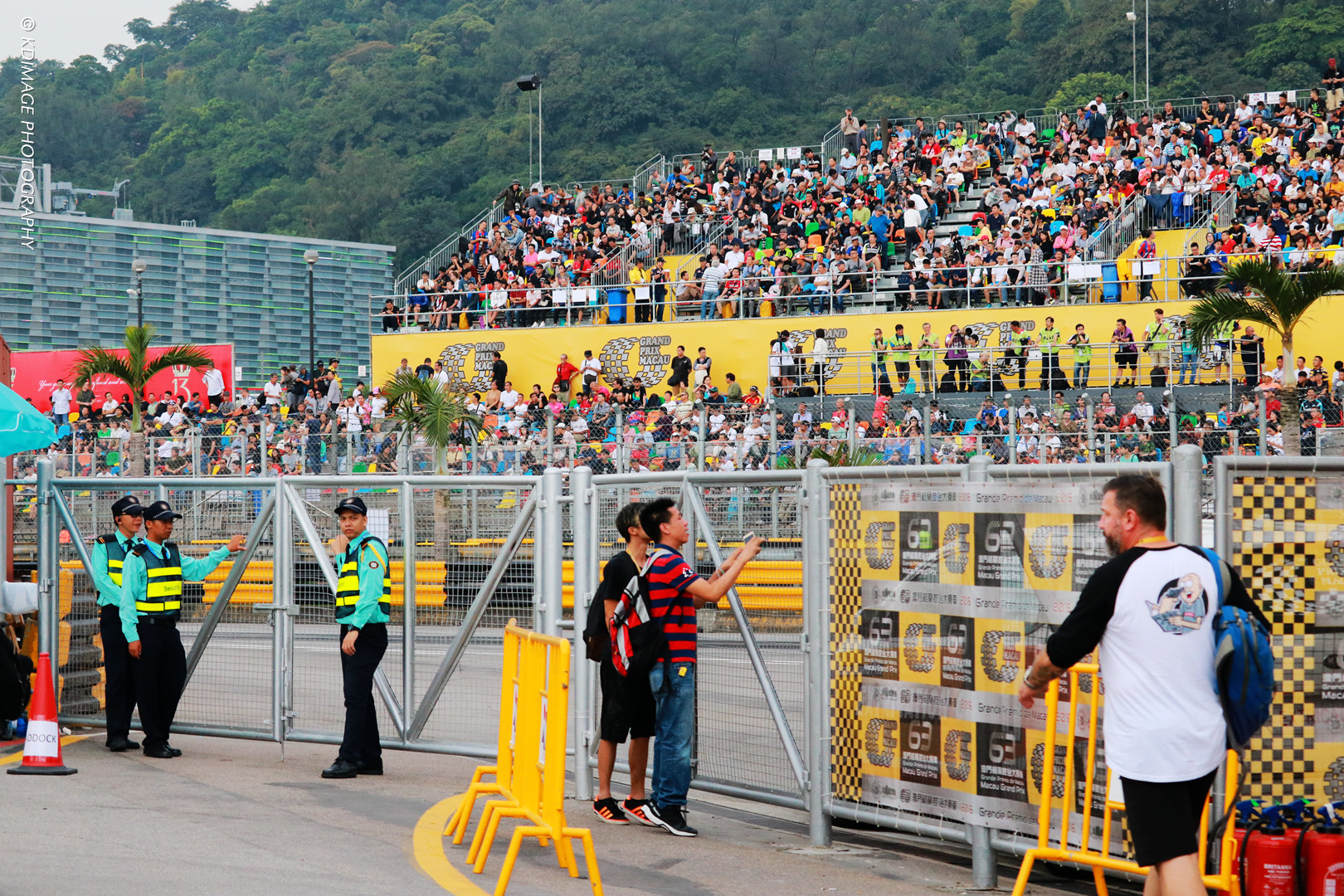 极品飞车剃刀视频,极品飞车夺旗赛