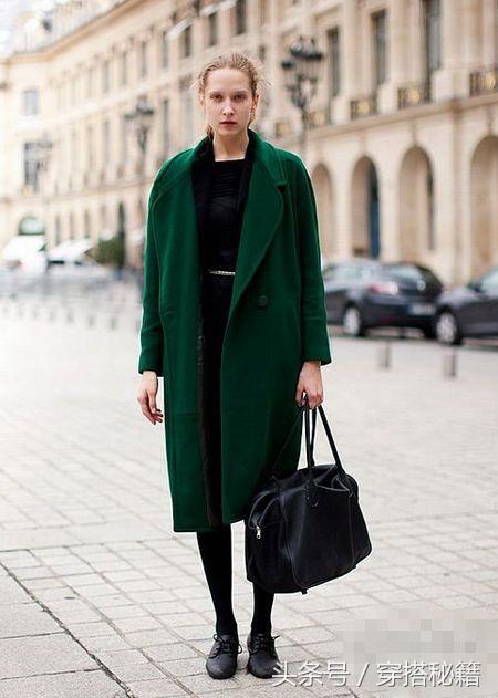 搭配TIPS：穿厚大衣还不想显臃肿？你需要这7个显瘦秘诀