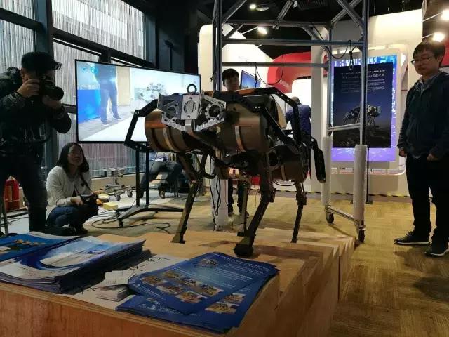 四足机器人大赛波士顿,四足机器人中国