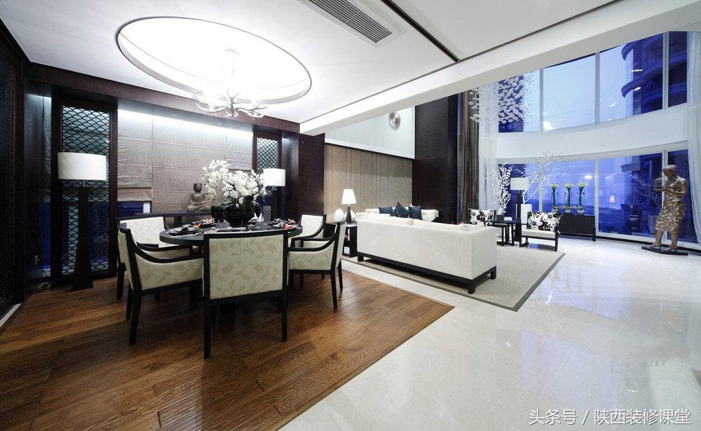 大面积复式样板房,一套精装样板房即将落地