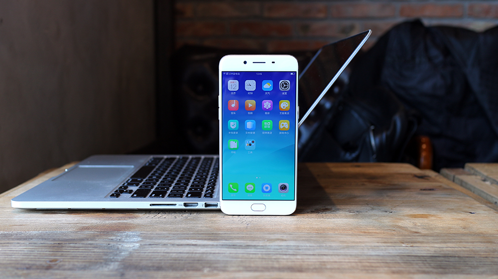 OPPOR9s测评：体验能否如外表一样美好？