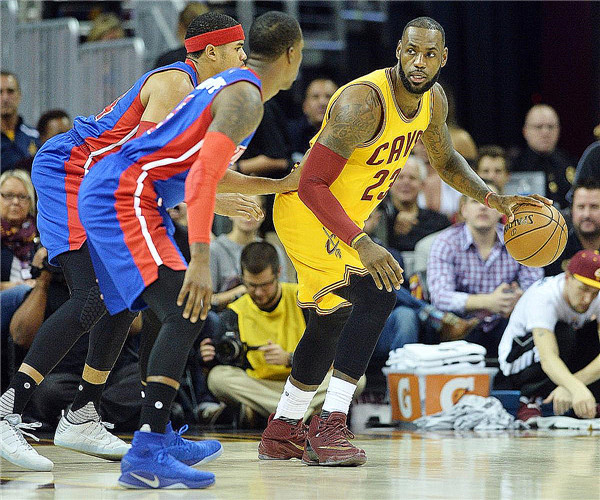 詹姆斯和欧文在骑士时谁控球,欧文在骑士啥位置