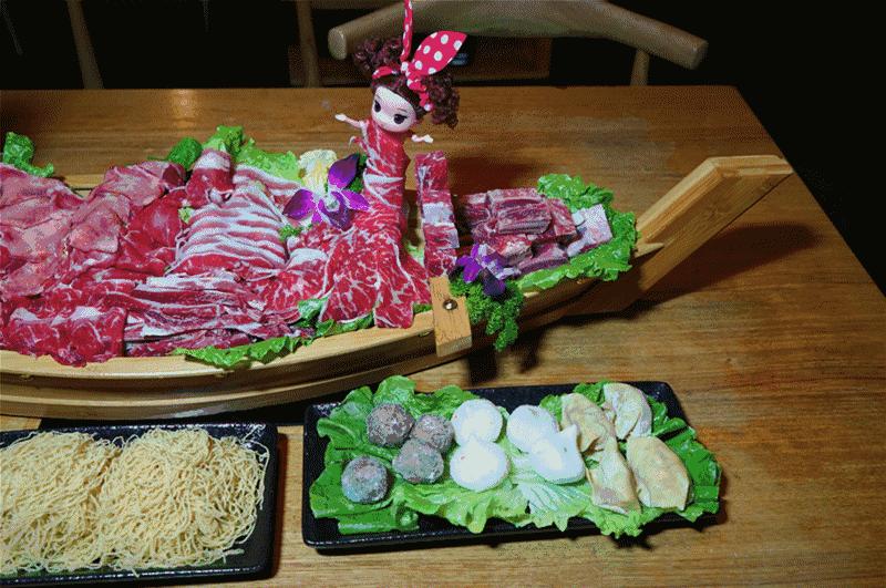 22蚊！足料进口牛肉云吞面超多料！还有重量级进口牛肉船上岸！