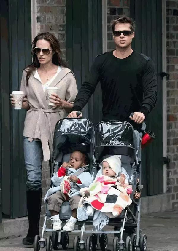 明星宝宝用什么推车,种草奶爸推车